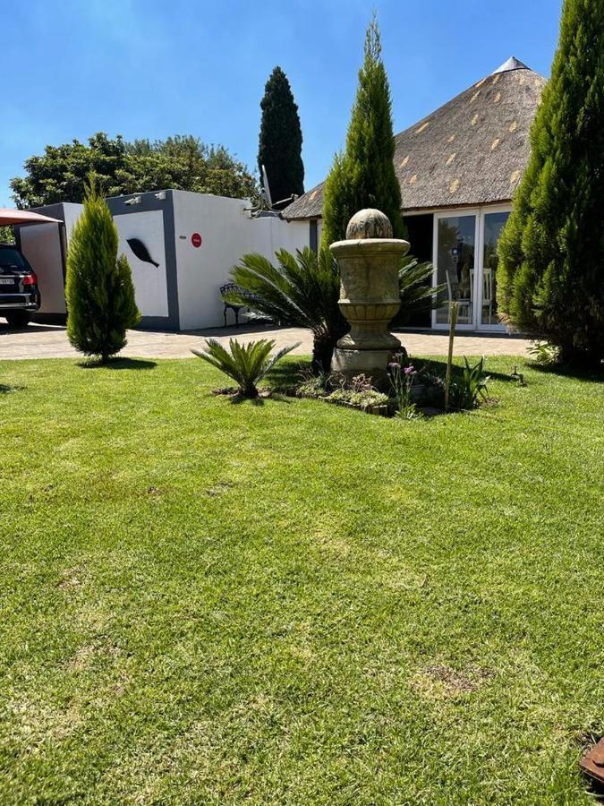Tshiberry Bed & Breakfast Phokeng Extérieur photo
