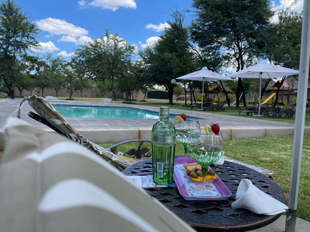 Tshiberry Bed & Breakfast Phokeng Extérieur photo